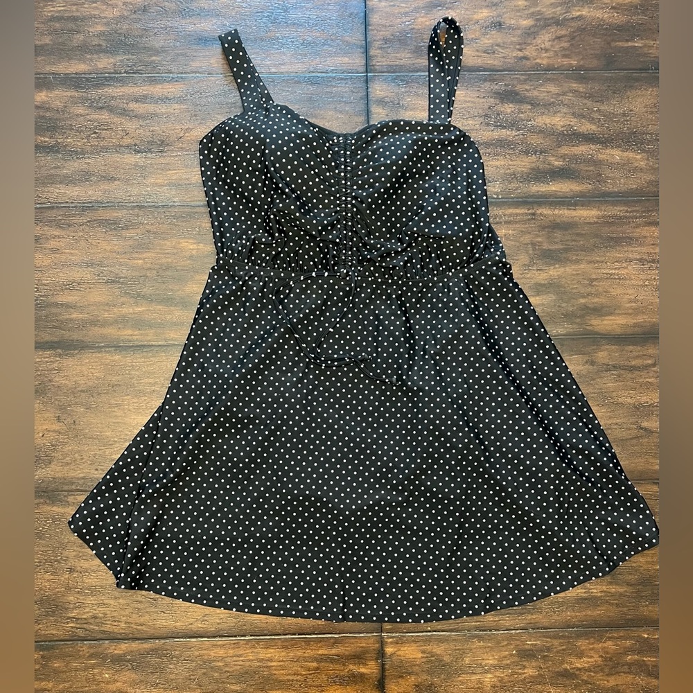 Beach Bump by Motherhood Maternity swim top 2X